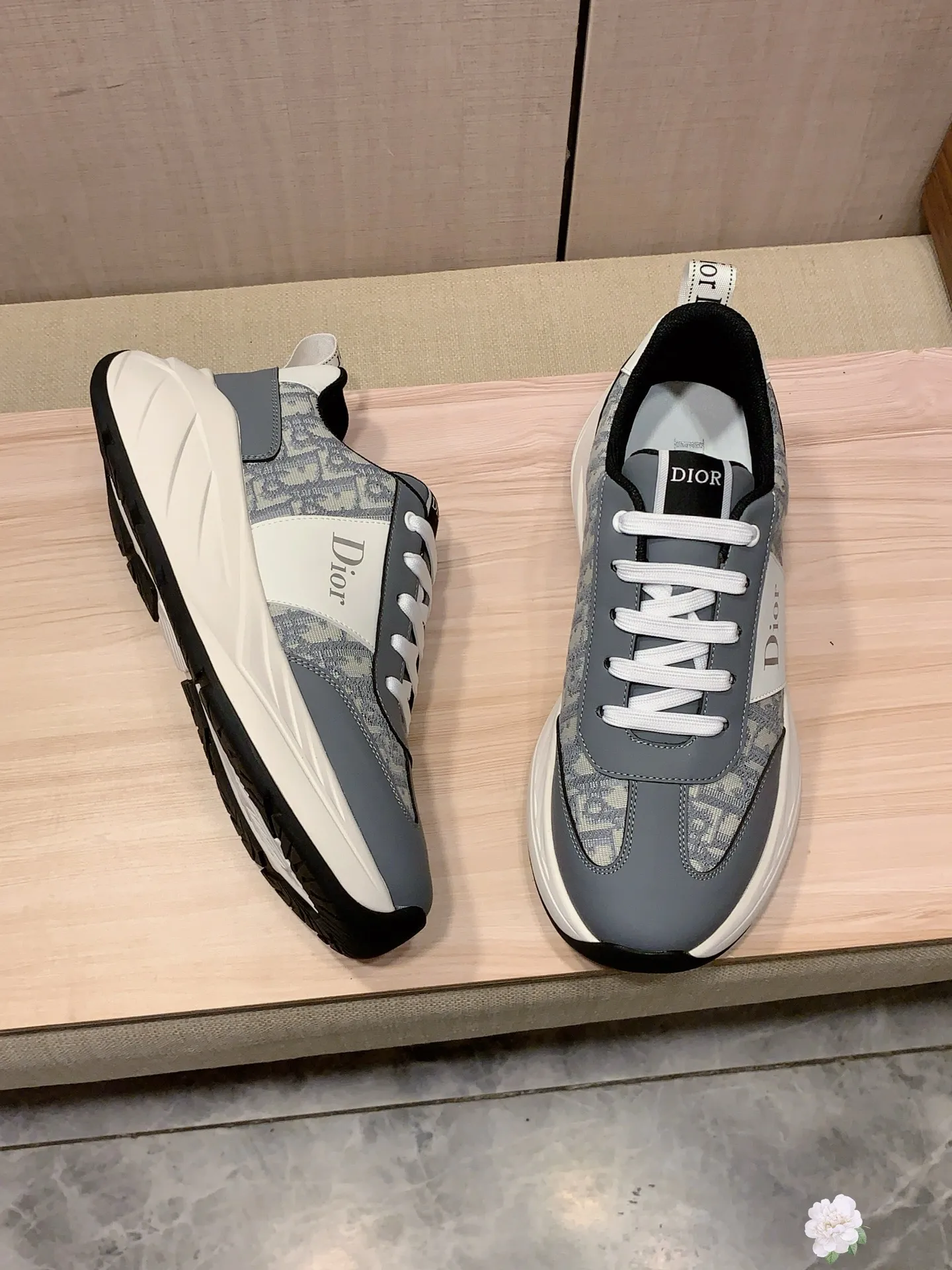 Men's Men's Shoes💰460💰💰🎩🎩[Lightning][Lightning] "Dior DIOR*" The latest and most popular casual shoes, top brand [seduce] luxury~purchase, top~quality. [Strong] The upper is made of imported breathable cowhide with material ➕ breathable sheepskin feet (•) and fine workmanship. The original stylish and stylish soft rubber wear-resistant and non-slip outsole is light and comfortable on the feet. The real thing looks better when photographed. 305: code: 38-44, 2️⃣ colors selected
